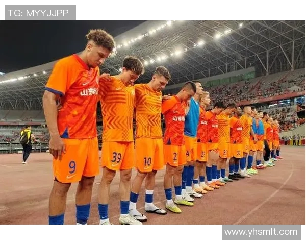 足球明星出席悼念活动感人瞬间展现友谊与尊重的力量 足球明星出席悼念活动感人瞬间展现友谊与尊重的力量